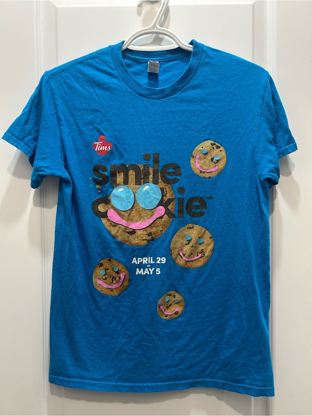 Gildan Blue 'Smile Cookie' Graphic Tee